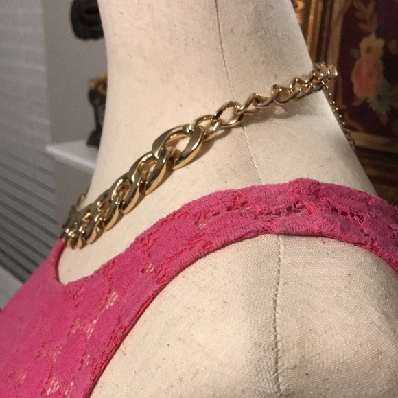 VGUC~ Goldtone Chunky Chain Necklace - Picture 4 of 5